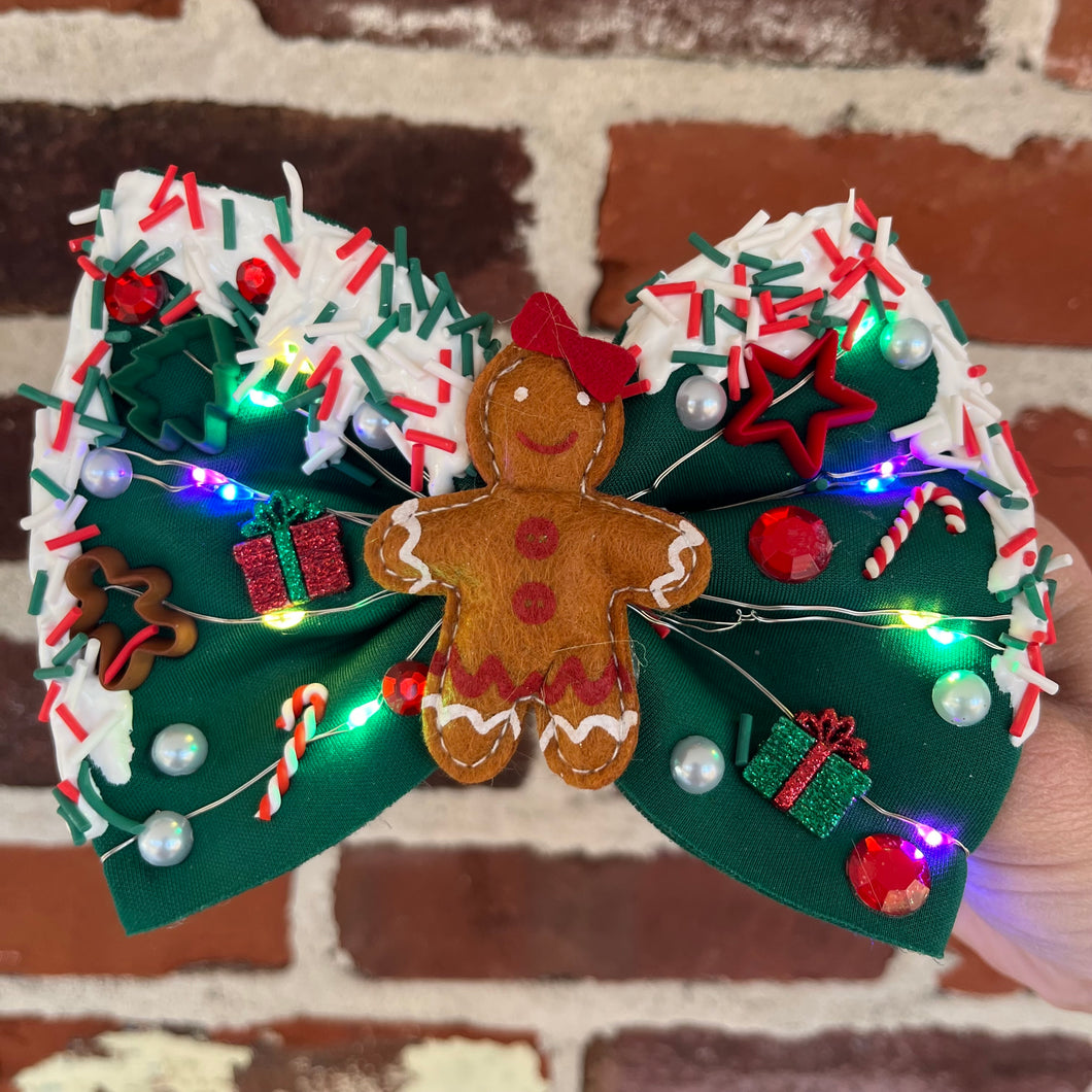 Green Gingerbread Light up